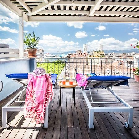 Готель La Terrazza Sul Porto Кальярі Екстер'єр фото